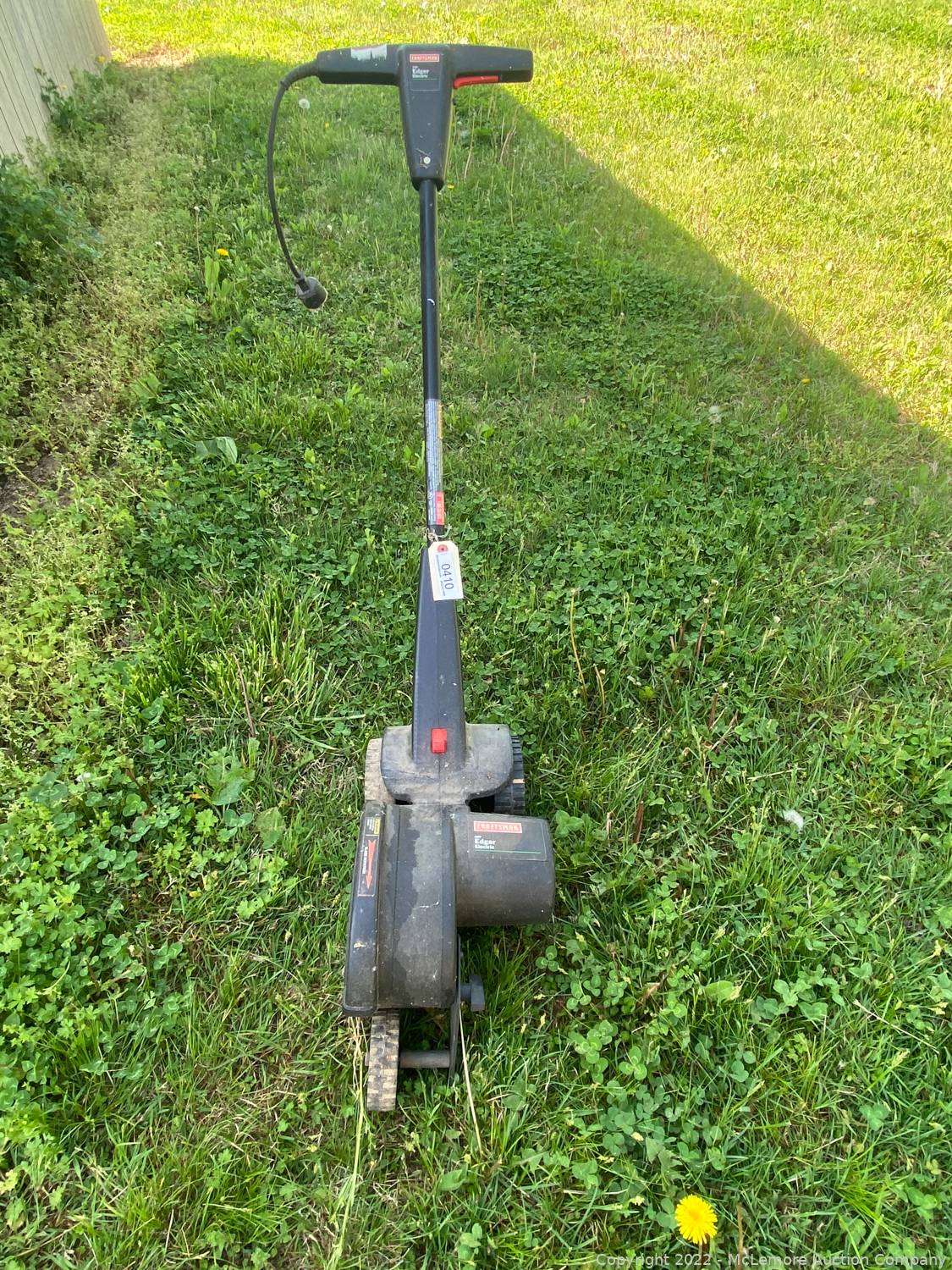 McLemore Auction Company Auction John Deere Riding Mower Lawn And