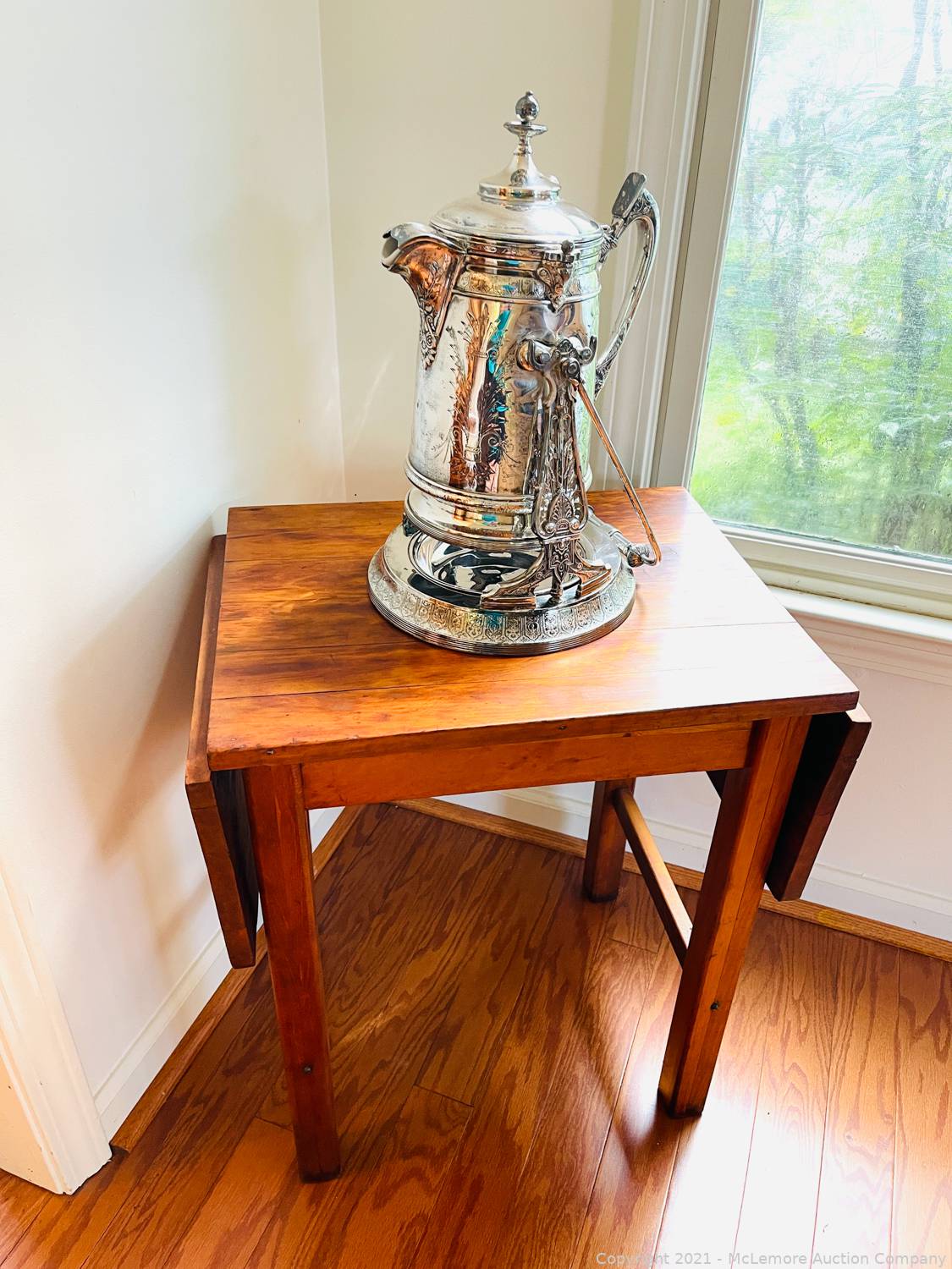 McLemore Auction Company Auction 3 Bedroom, 2 Bath, 1,633± sf Single