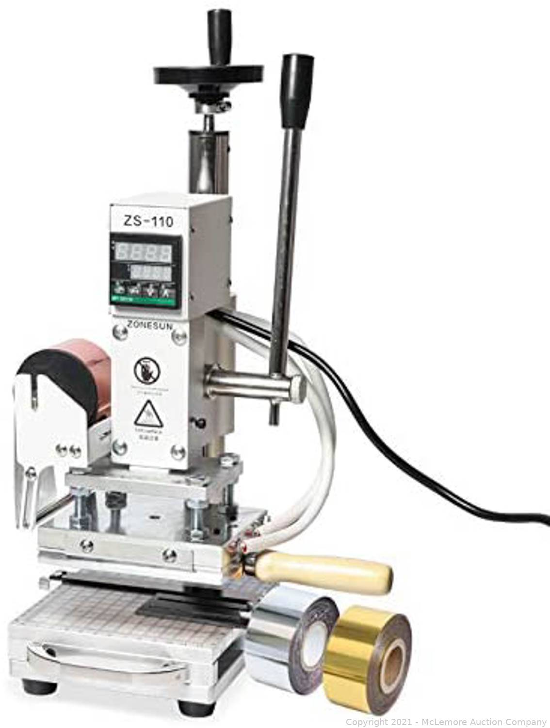 McLemore Auction Company Auction Organization Supplies, Small Appliances, Sporting Goods