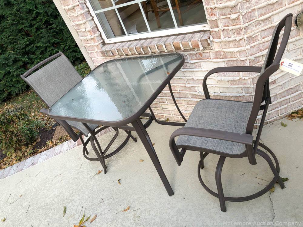 McLemore Auction Company Auction 2019 Cadillac XT5 SUV, Henredon