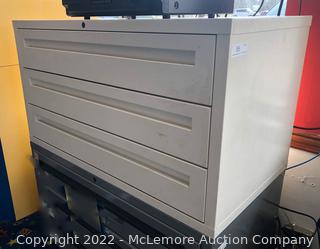 Metal 3-Drawer Flat File Cabinet (Contents Not Included)