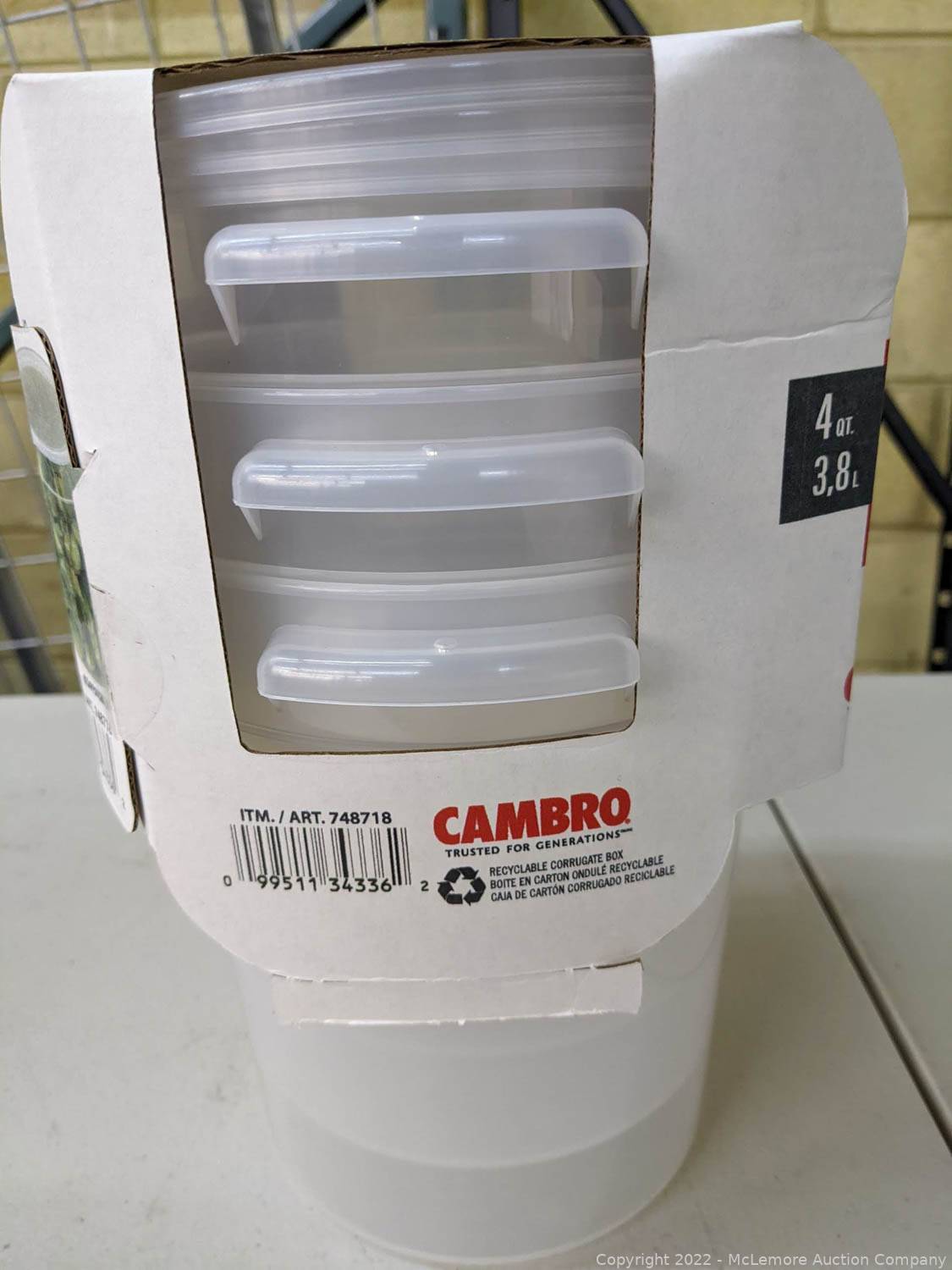 Cambro Round 4 Quart Food Storage Container with Lid 3 ct 