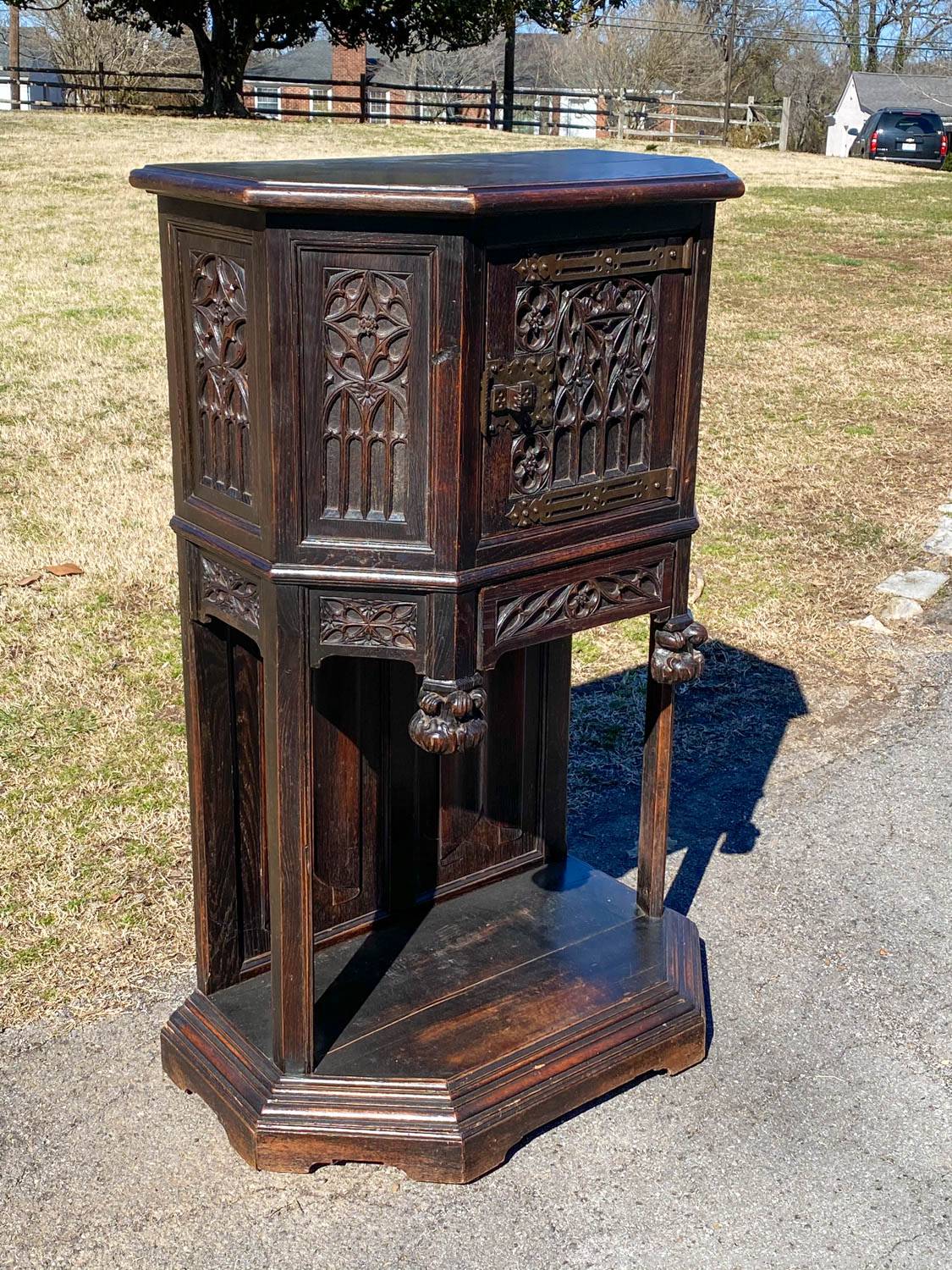 McLemore Auction Company Auction Antique Furniture from a Green Hills Estate ITEM English