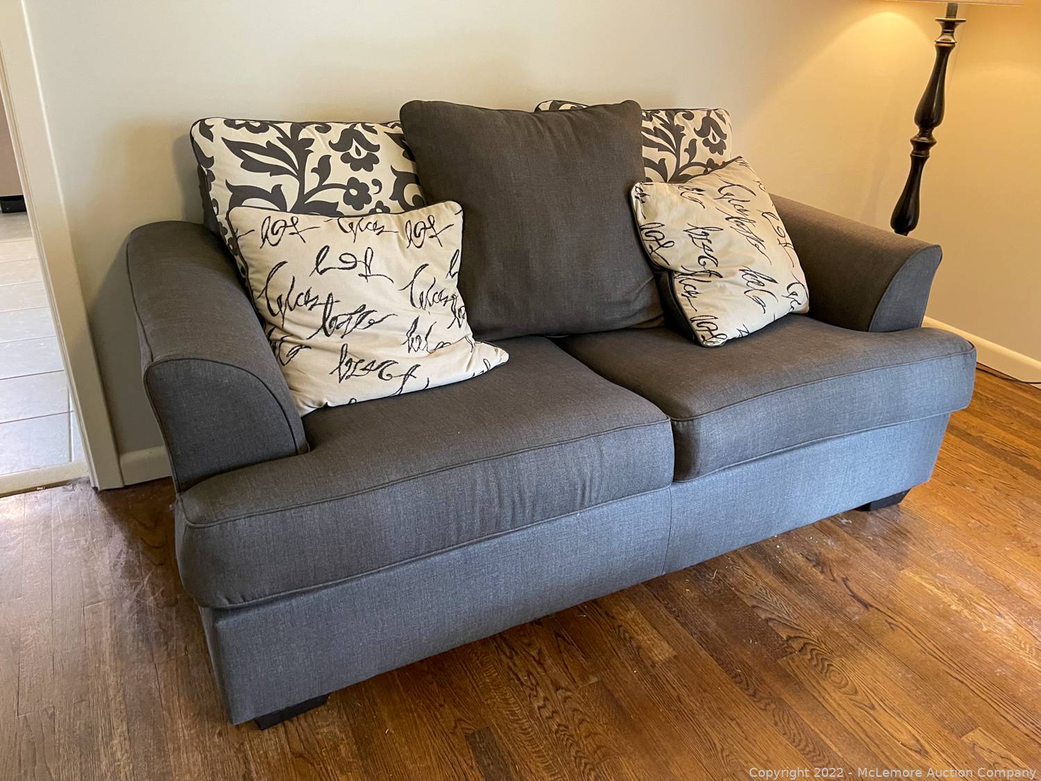 McLemore Auction Company Auction High End Furniture, Rugs, Decor