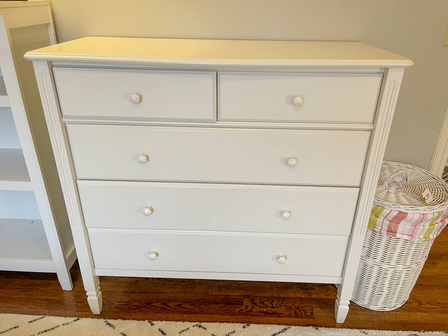 McLemore Auction Company Auction High End Furniture, Rugs, Decor