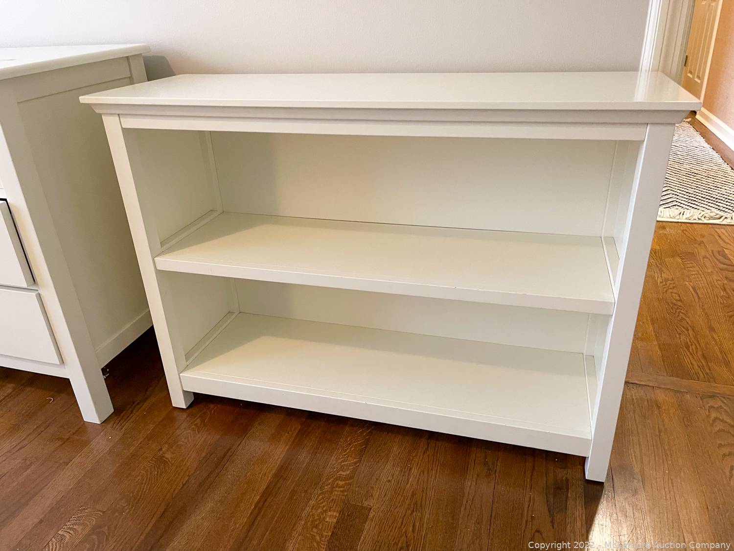 McLemore Auction Company Auction High End Furniture, Rugs, Decor