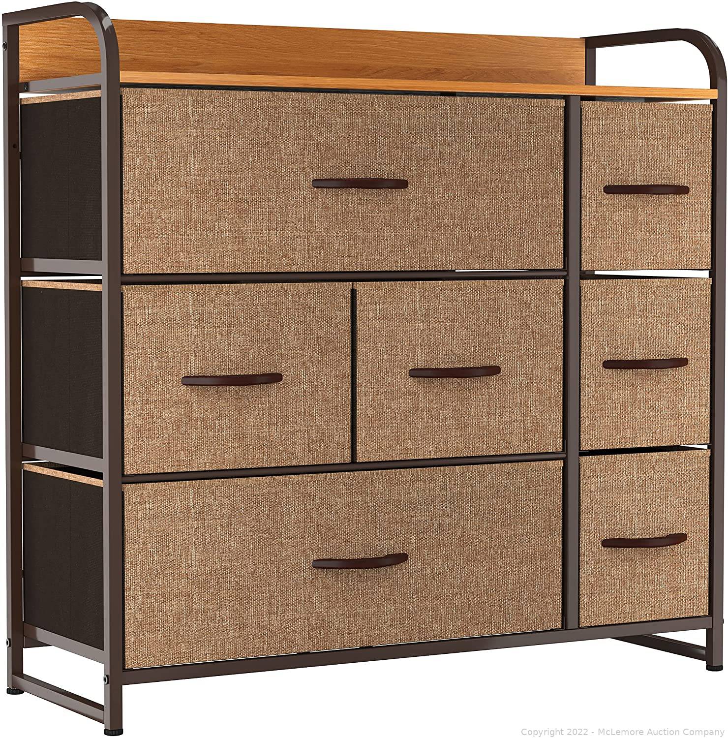 McLemore Auction Company Auction Chairs and Loungers, Sports and