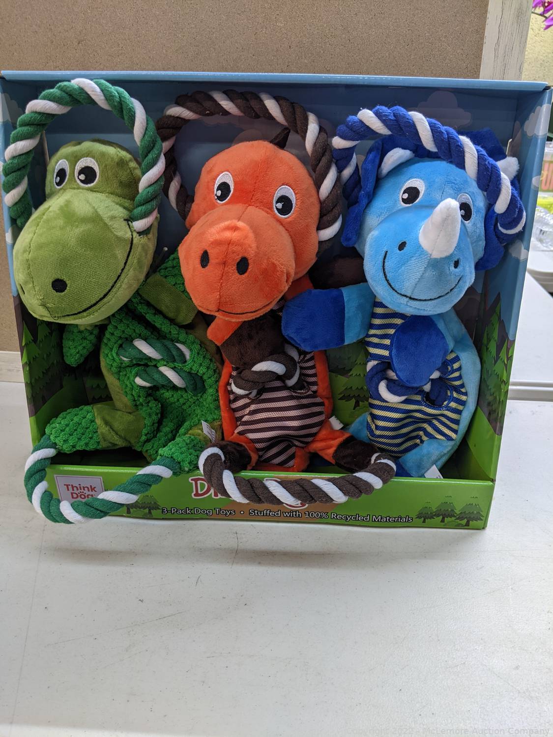 McLemore Auction Company Auction Pet Food, Toys & Treats, Home Goods