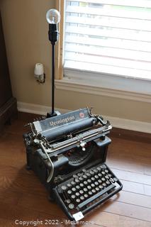 Unique antique typewriter lamp