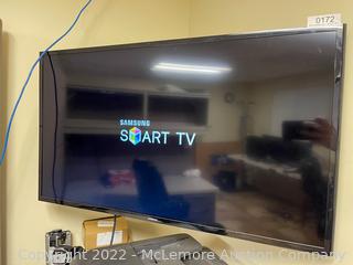 40" Samsung LED Smart TV and Wall Mount