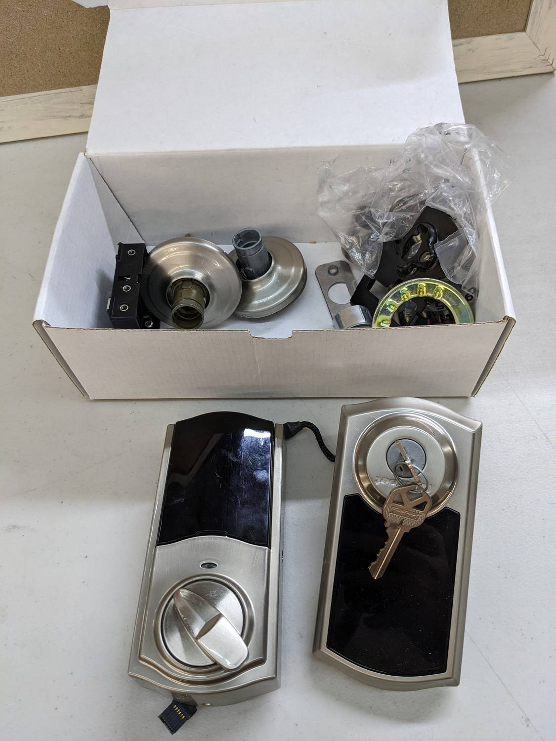 McLemore Auction Company Auction 300+ Lots of Duracell Batteries and