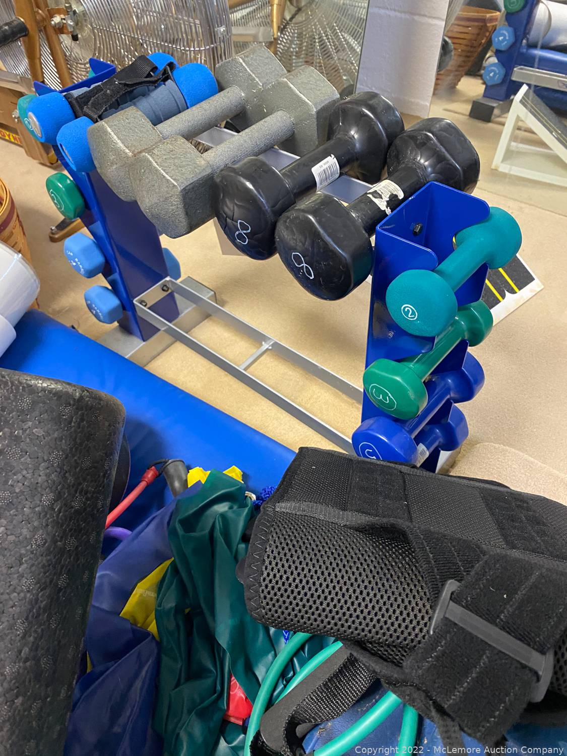 McLemore Auction Company Auction Furniture, Art, Pool Table