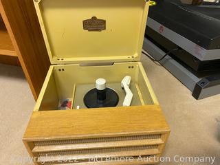 RCA Victor Anthrophonic High Fidelity turn table