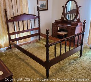 Davis Cabinet Company Cumberland Valley Full Size Cherry Bed Frame