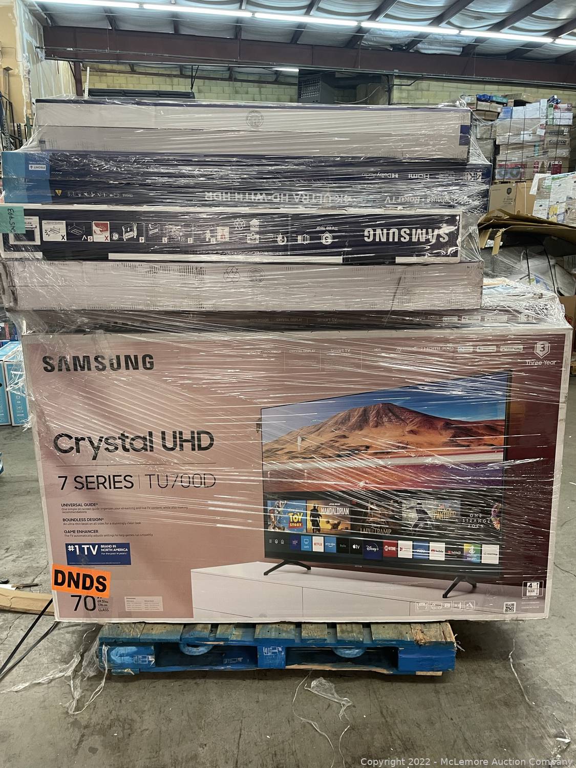 McLemore Auction Company Auction High End LED TVs and Wholesale