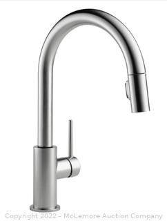 Delta Trinsic Pull-Down Kitchen Faucet with Magnetic Docking Spray Head MSRP $471 OPEN BOX 