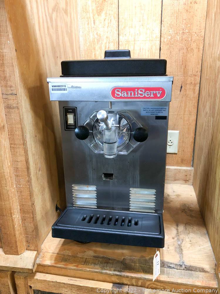 McLemore Auction Company Auction Complete Liquidation of Moe's