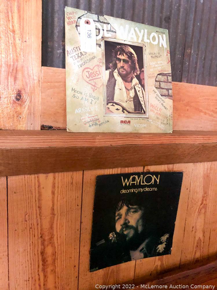 McLemore Auction Company Auction Complete Liquidation of Moe's