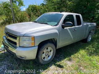 2010 Chevrolet 4wd Extended Cab 132500 Miles Needs Work Has Been Off Highway Since 2016 - VIN 1GCSKSE33AZ221641