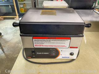 Nemco 6625B Fresh-O-Matic 120V Countertop Steamer