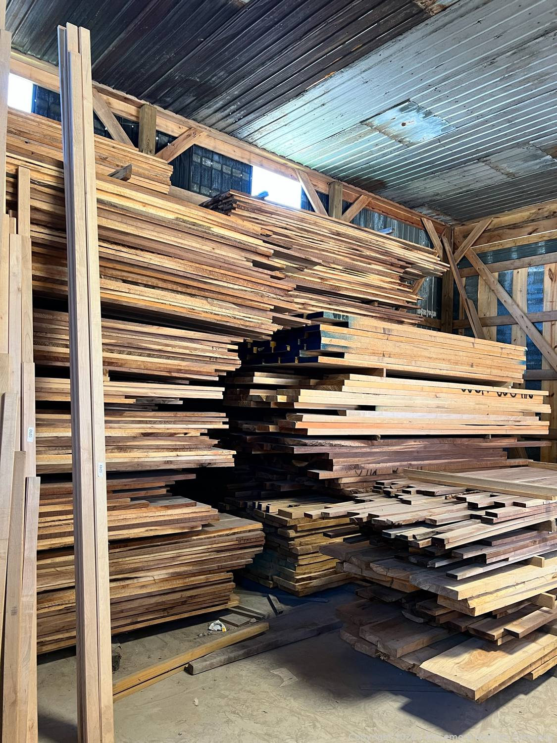 McLemore Auction Company Auction Surplus Lumber, Live Edge Slabs and