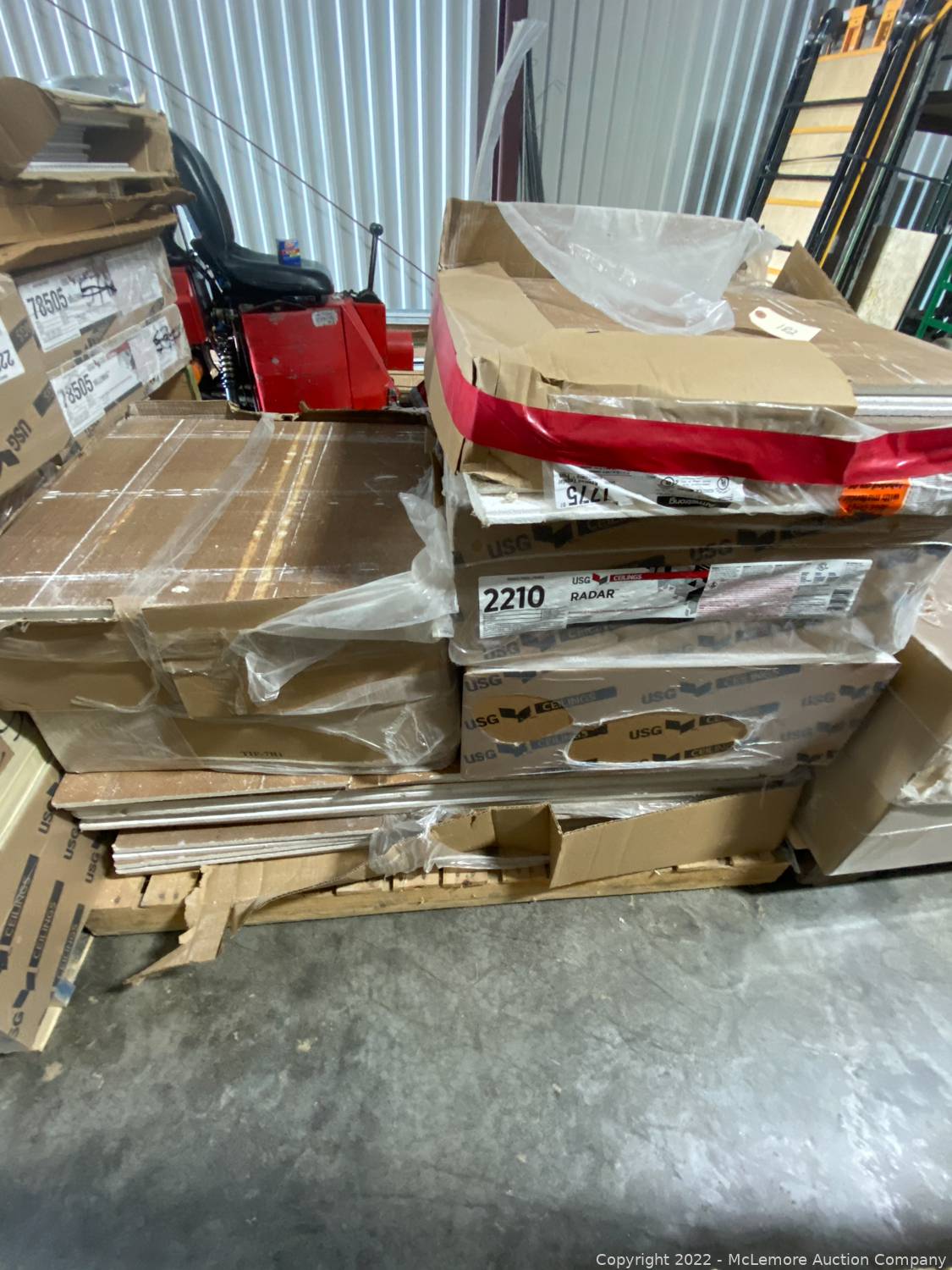 McLemore Auction Company Auction Forklift, Scissor Lift, Trailers, Large Pallet Racks, Floor