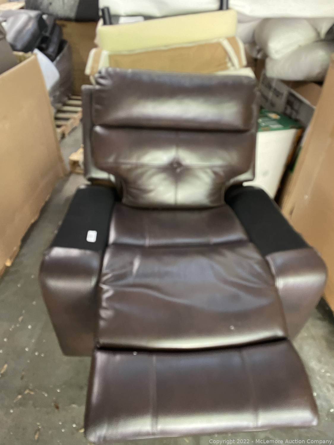 McLemore Auction Company Auction LifeSmart 3D Zero Gravity Massage