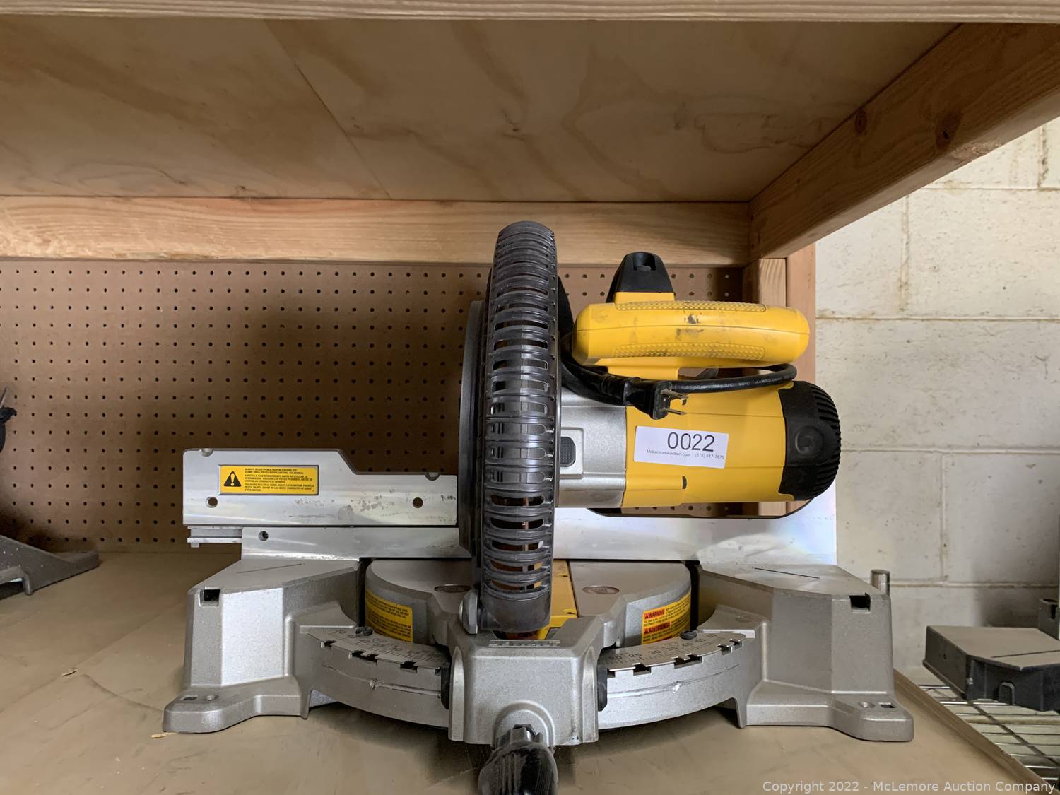 McLemore Auction Company Auction Enclosed Trailer, Building