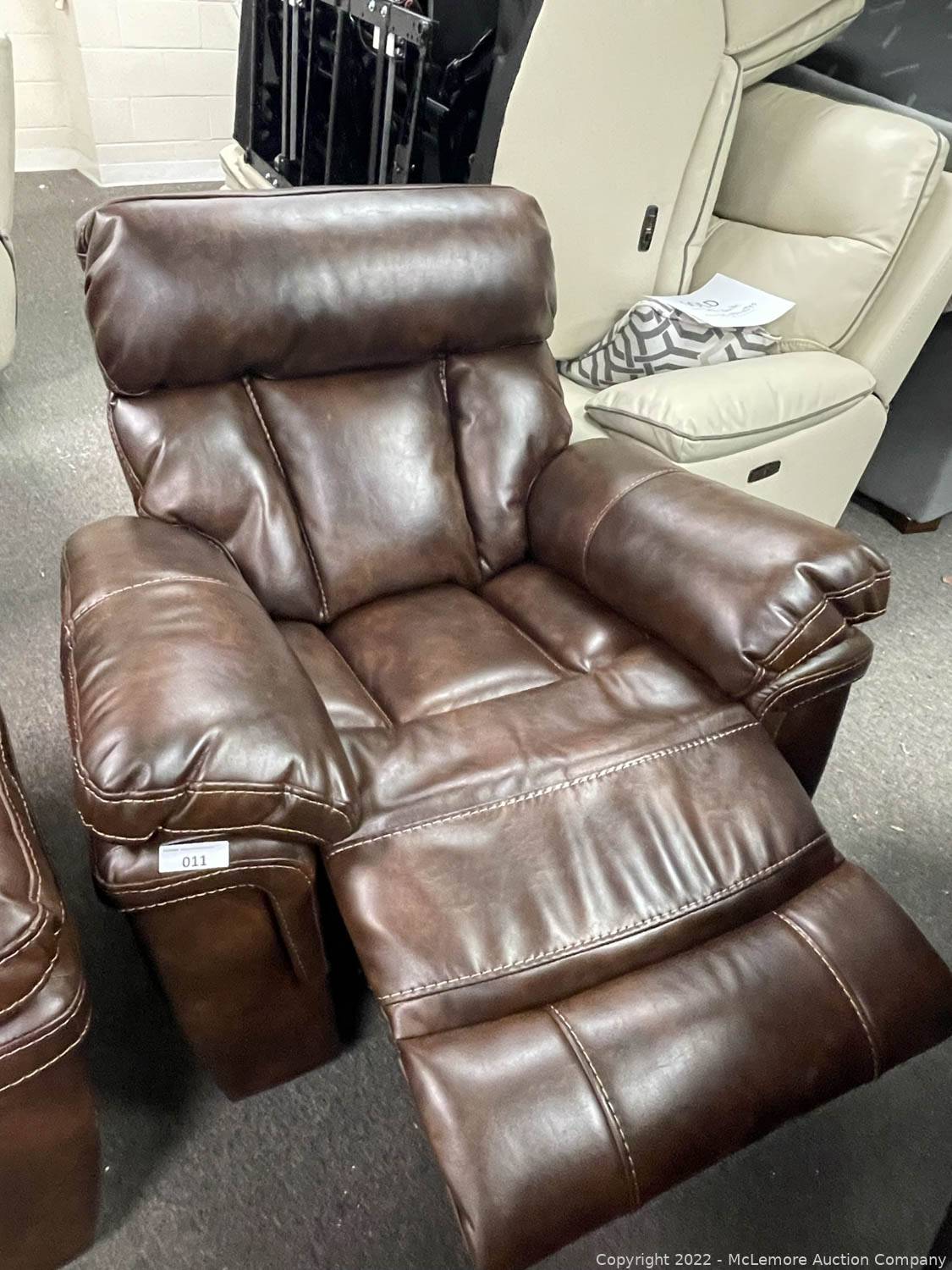 McLemore Auction Company Auction Thomasville Modular Sectional