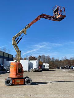 30' Knuckle Boom with Articulating Jib by JLG