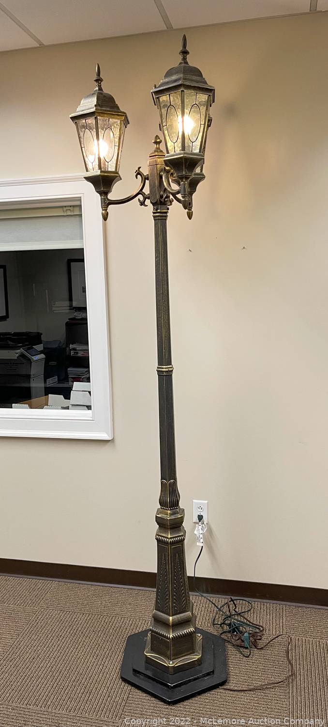 McLemore Auction Company Auction Antiques, Fine Furniture, Patio