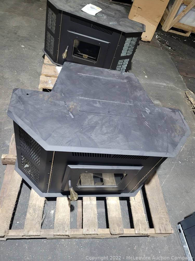 McLemore Auction Company Auction HVAC Package Units Both Electric