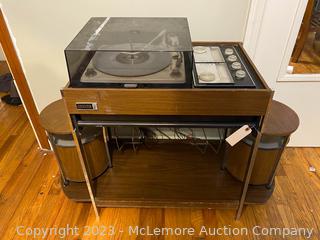 Vintage Zenith Stereo System w/ Turn Table and Speakers