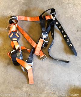 Safety Harness with Retractable Life Line