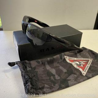 NEW - Oakley Half Jacket 2.0 Polarized Sunglasses - Matte Black - Grey Lens - $175 SEE LINK (New)