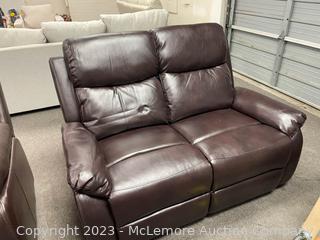 Store Display - Leather Loveseat - Manual Reclining - Could not find info - SEE PIX - Excellent condition (See Description)