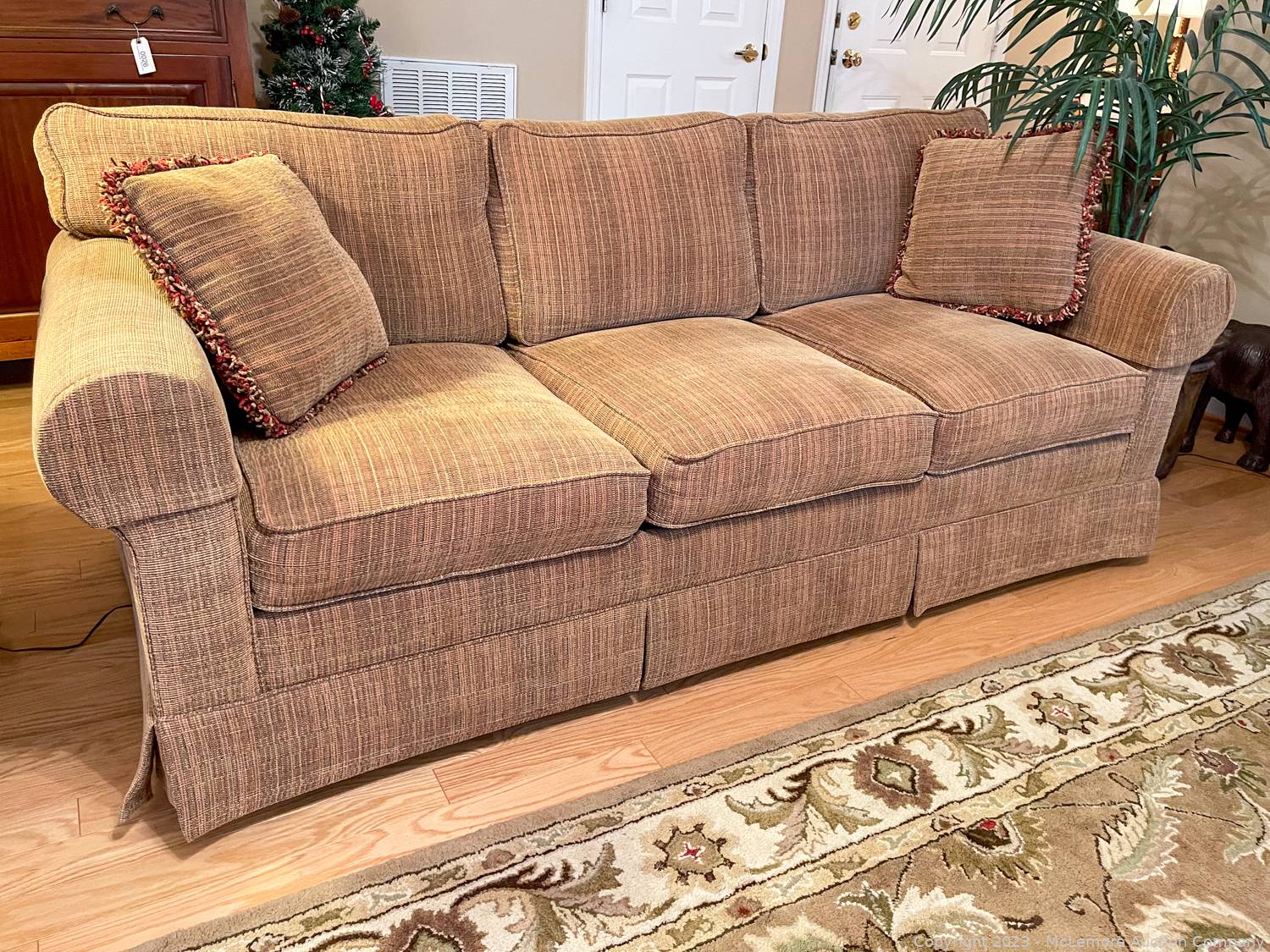 McLemore Auction Company Auction Furniture, Art, Electronics, Home