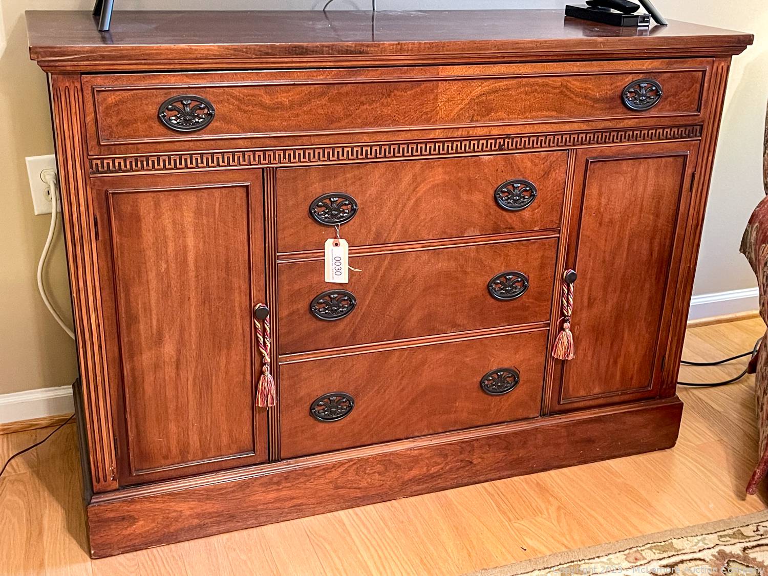 McLemore Auction Company Auction Furniture, Art, Electronics, Home