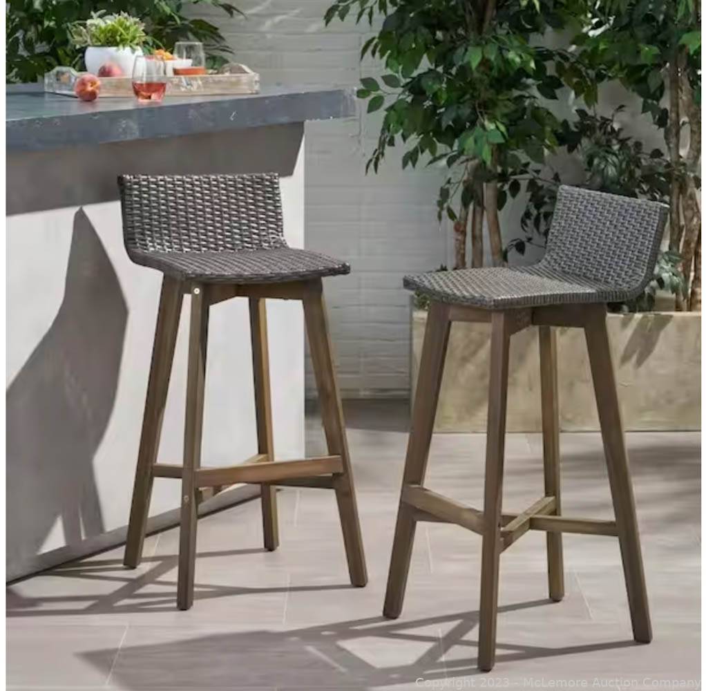 McLemore Auction Company Auction Patio Furniture, Media Centers