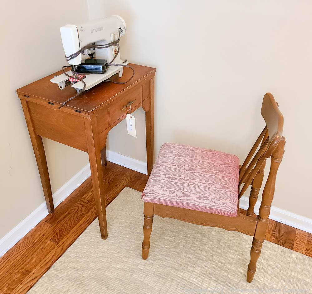 McLemore Auction Company Auction Furniture, Appliances, Antiques