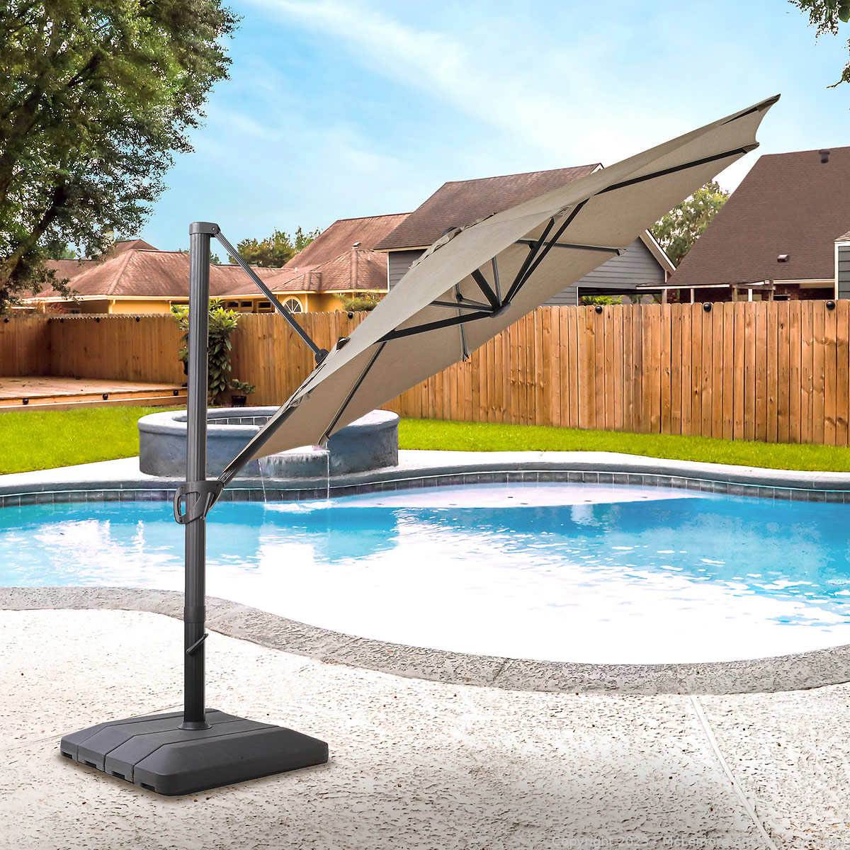 McLemore Auction Company Auction Brand New Items from the Wholesale