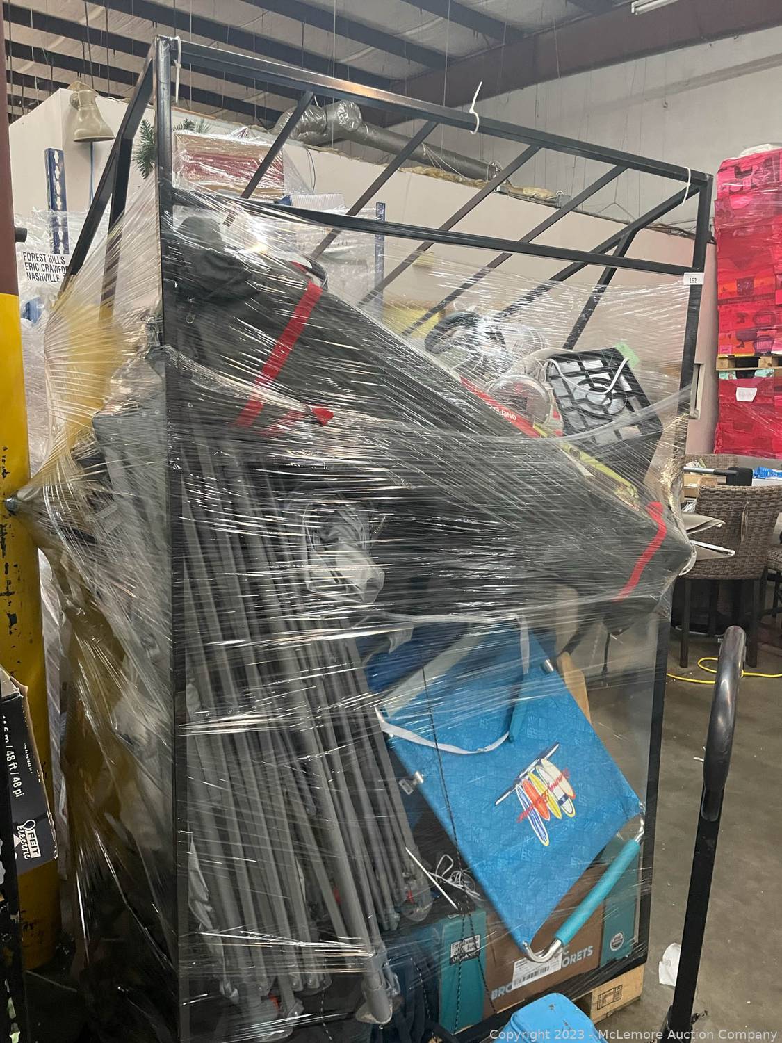 McLemore Auction Company Auction 2 Thomasville Sectionals, Bestway