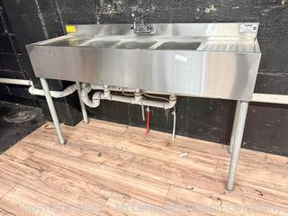 Krowne 18-53C Stainless Steel 3-Well Bar Sink