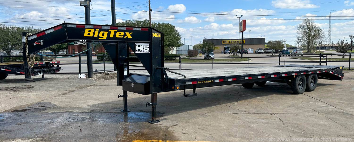 McLemore Auction Company Auction 59 Late Model Utility, Dump