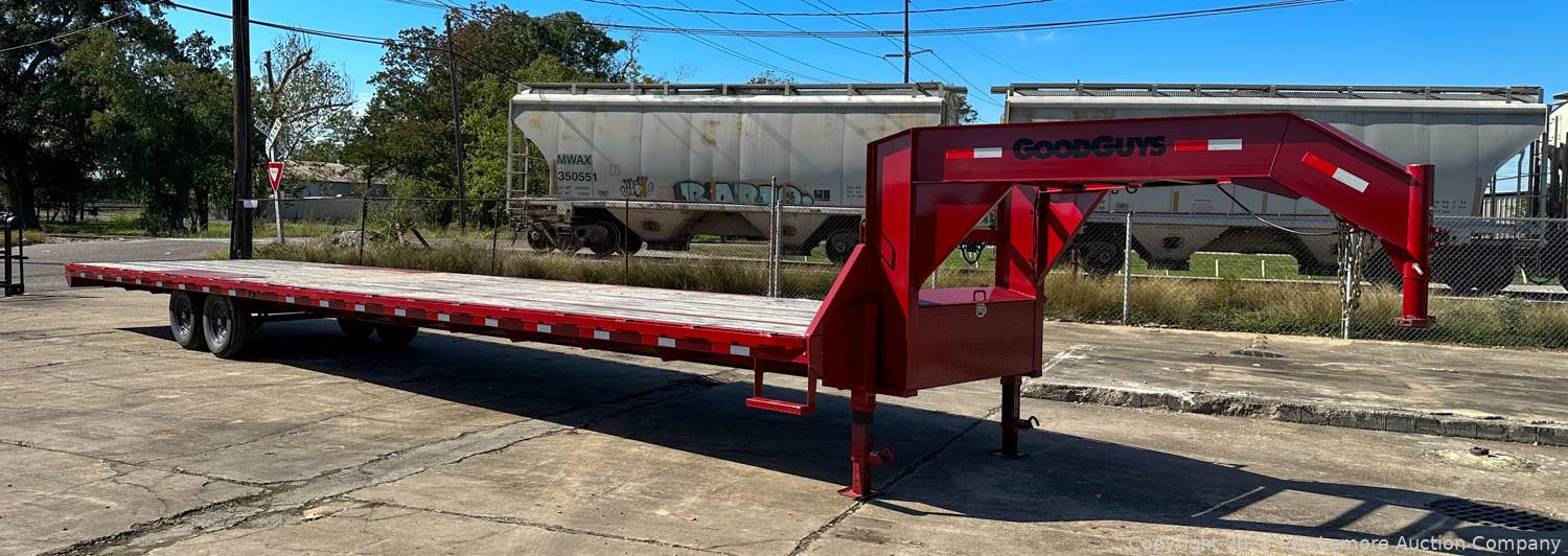 McLemore Auction Company Auction 59 Late Model Utility, Dump