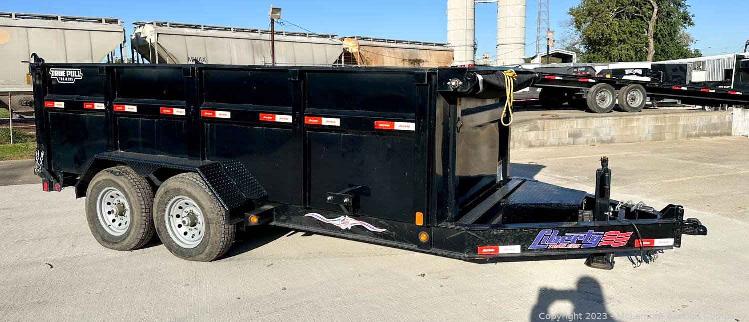 McLemore Auction Company Auction 59 Late Model Utility, Dump