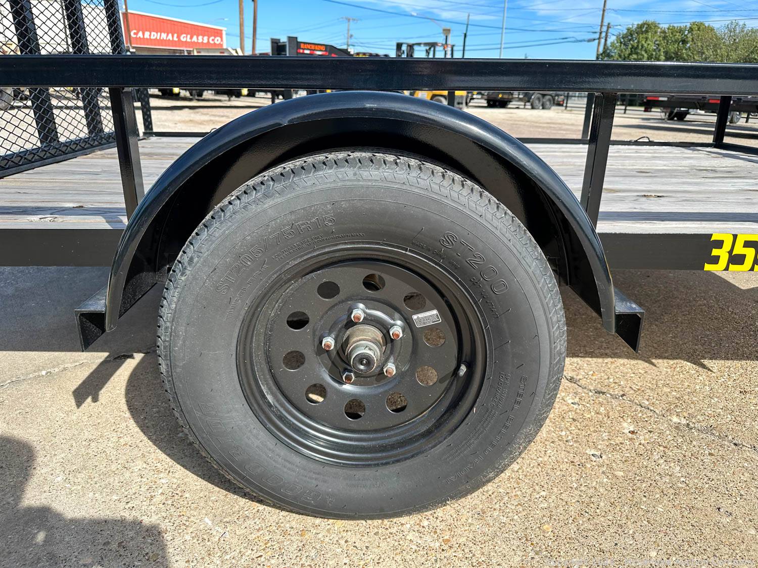 McLemore Auction Company Auction 59 Late Model Utility, Dump