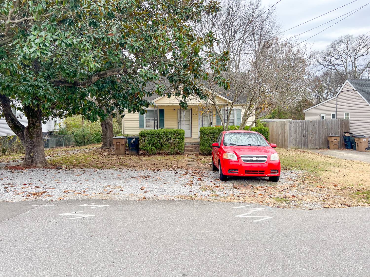 McLemore Auction Company Auction 2 Duplexes and 6 Homes in West