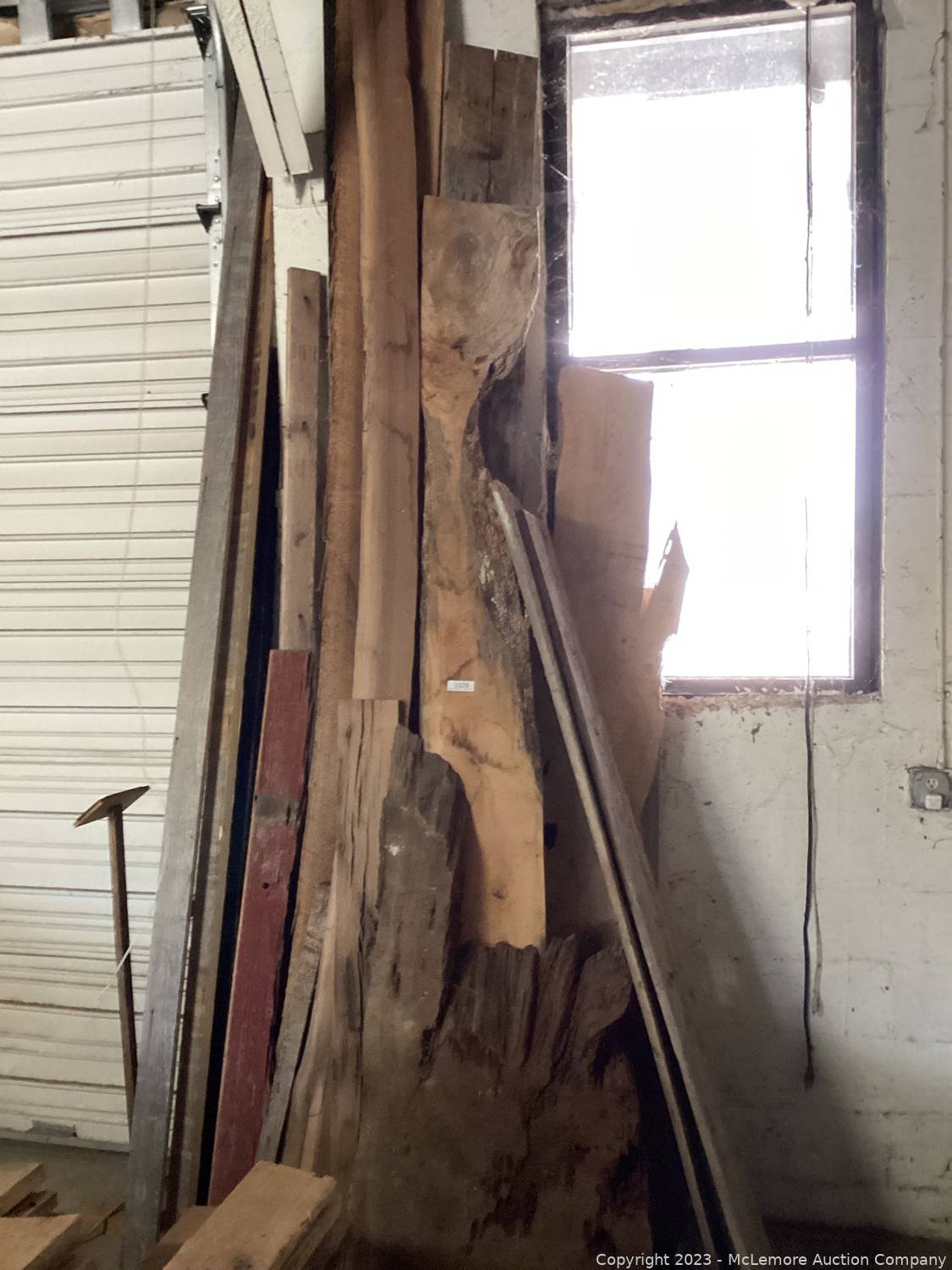 McLemore Auction Company Auction Artisan Wood & Furniture Sale