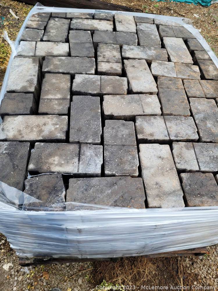 McLemore Auction Company Auction Ultimate Warehouse Sale Outdoor